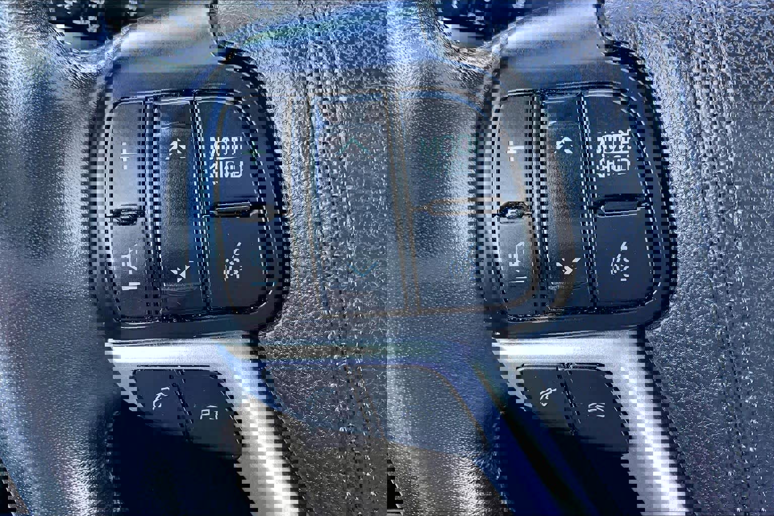 Used 2018 Toyota Highlander XLE image 19