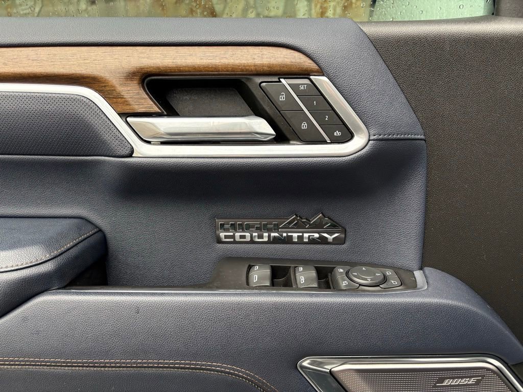 Used 2022 Chevrolet Silverado 1500 High Country w/ Technology Package image 22