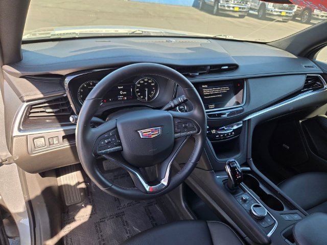 Used 2024 Cadillac XT6 Luxury AWD/4WD image 6