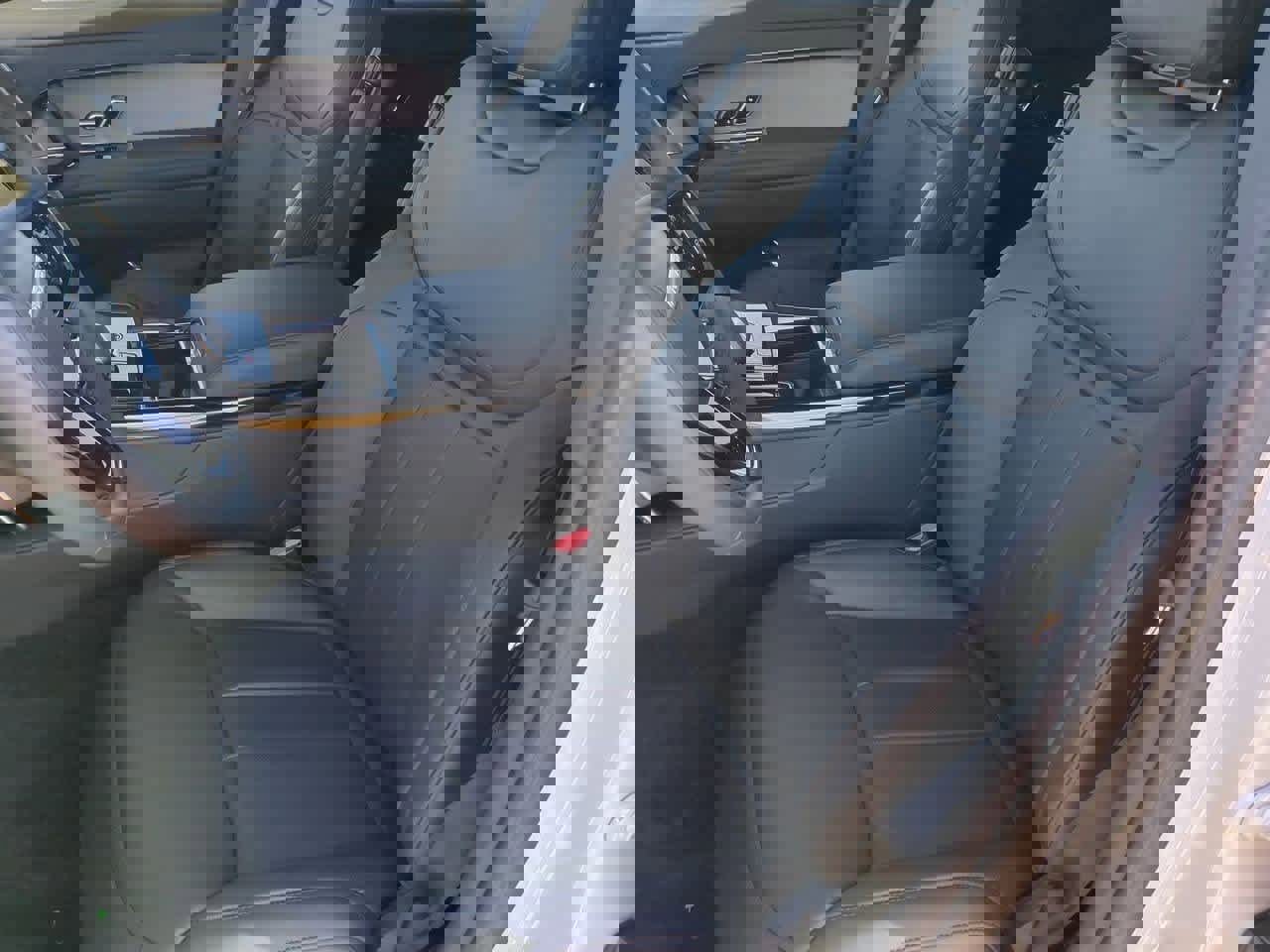 New 2025 Land Rover Range Rover Sport Dynamic SE image 15