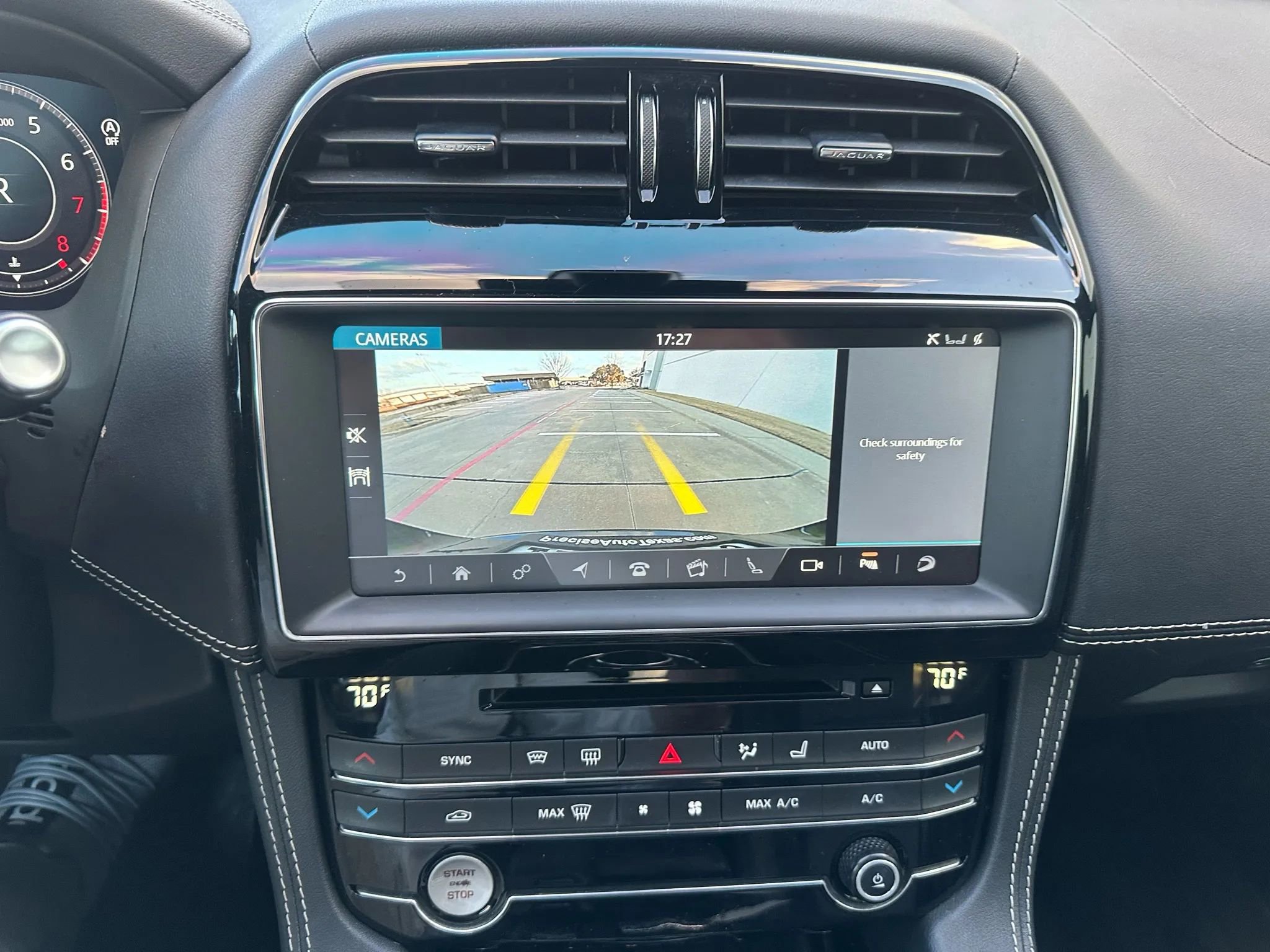 Used 2019 Jaguar F-PACE S AWD/4WD image 43