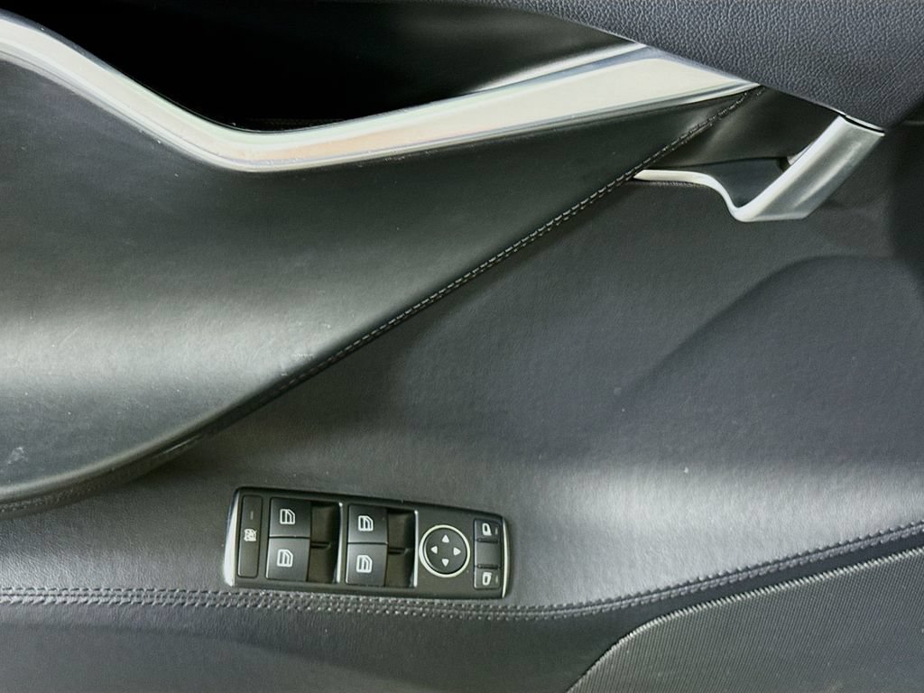 Used 2013 Tesla Model S RWD image 22