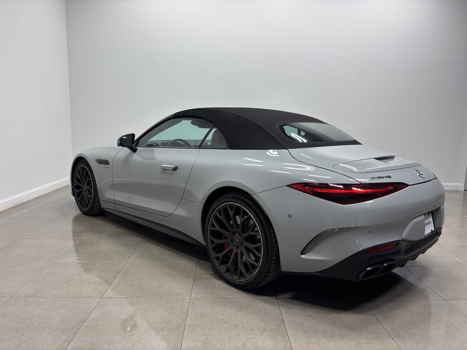 Used 2023 Mercedes-Benz SL 55 AMG 4MATIC image 10