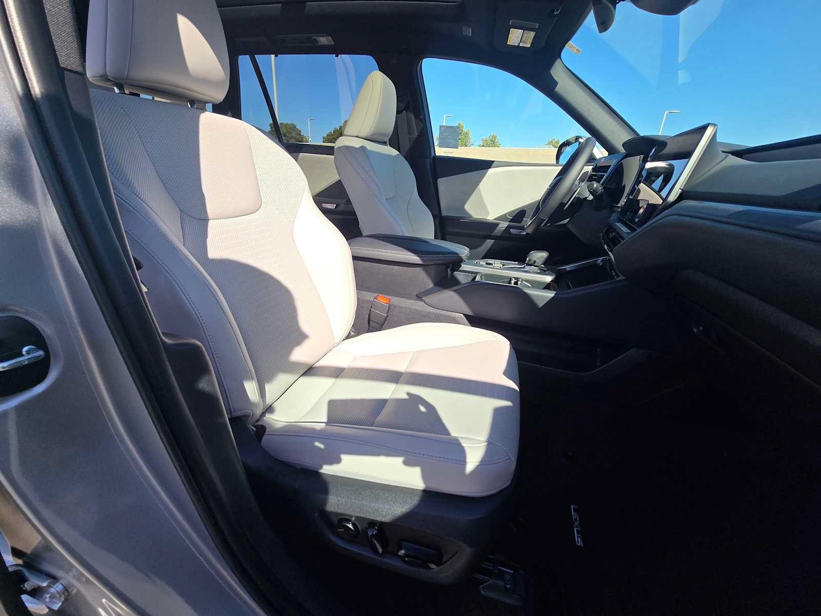 New 2026 Lexus TX 350 AWD image 10