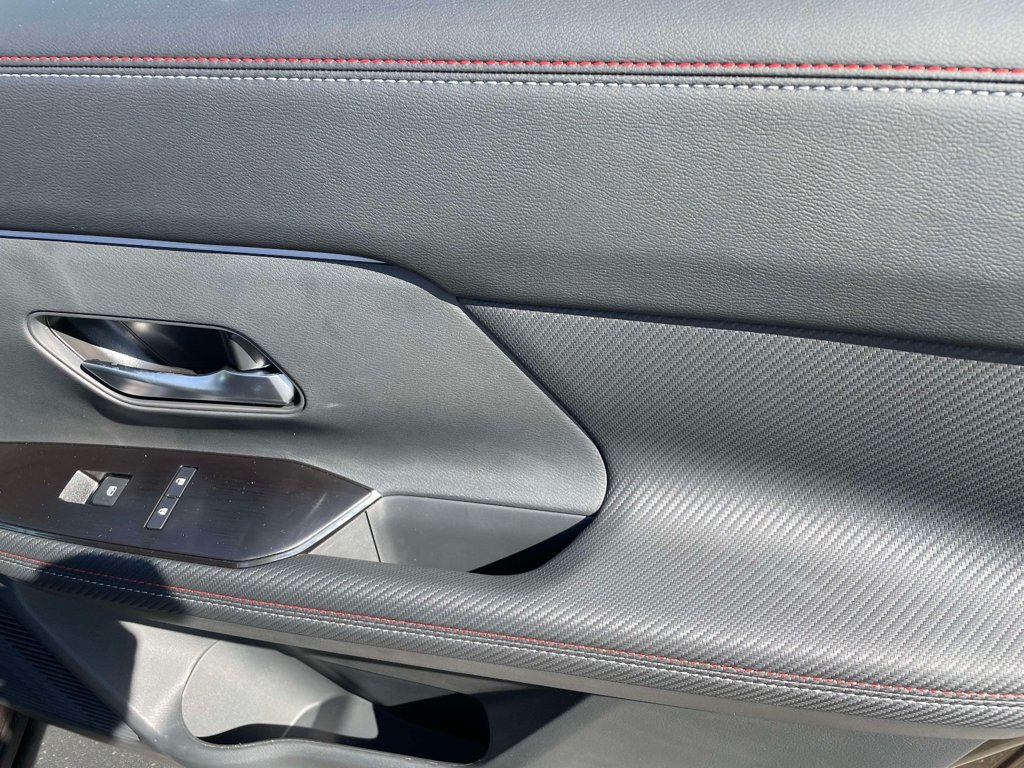 New 2027 Nissan Kicks SR w/ Cold Weather Package FWD image 9
