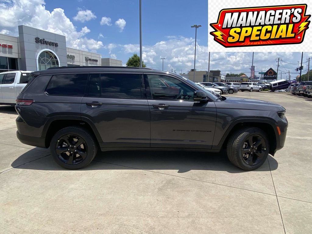 New 2026 Jeep Grand Cherokee L Limited w/ Limited Altitude Package RWD image 36