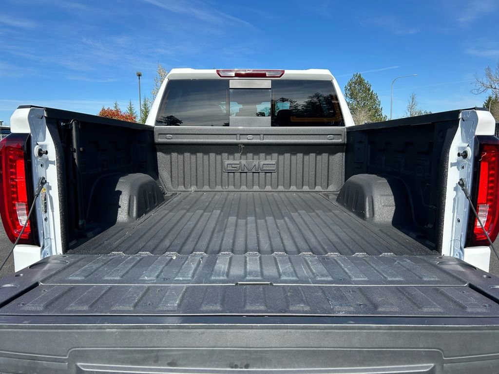 Used 2025 GMC Sierra 1500 AT4 w/ AT4 Premium Package AWD/4WD image 25