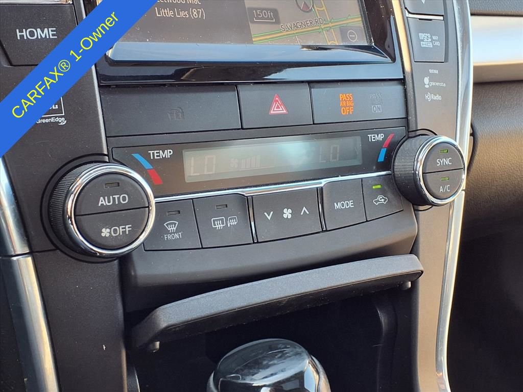 Used 2015 Toyota Camry XLE image 25
