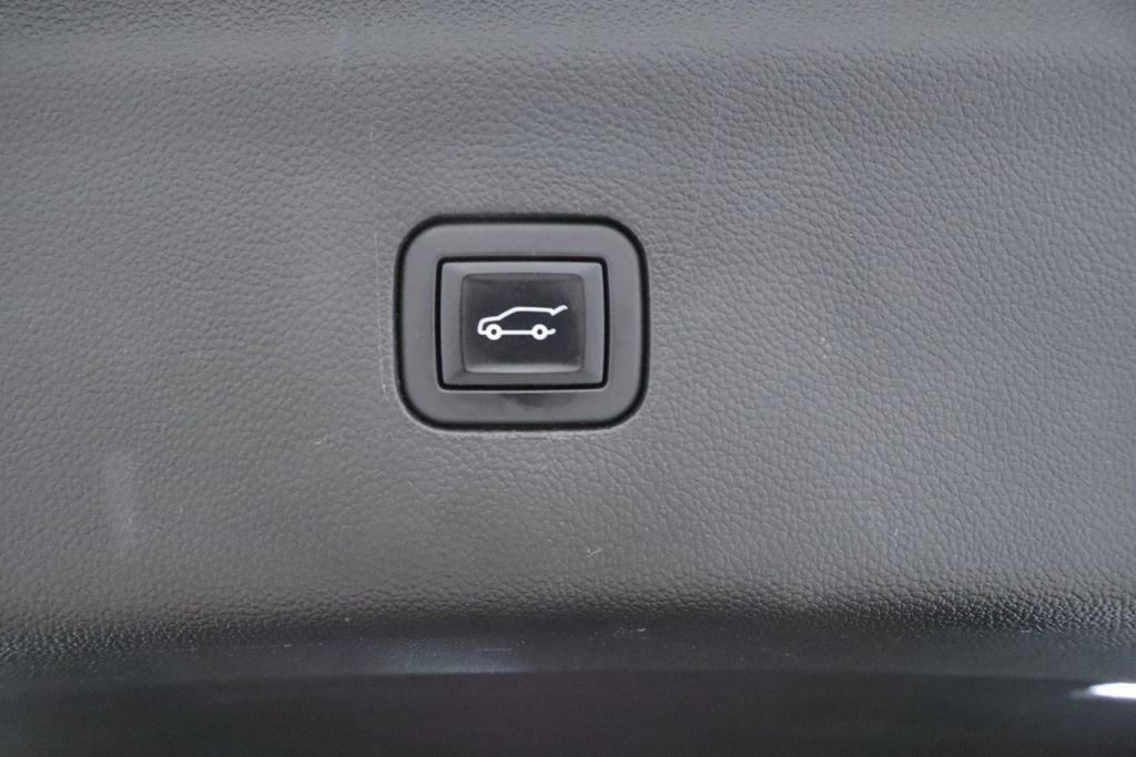 Used 2023 Buick Enclave Premium w/ Experience Buick Package AWD/4WD image 32