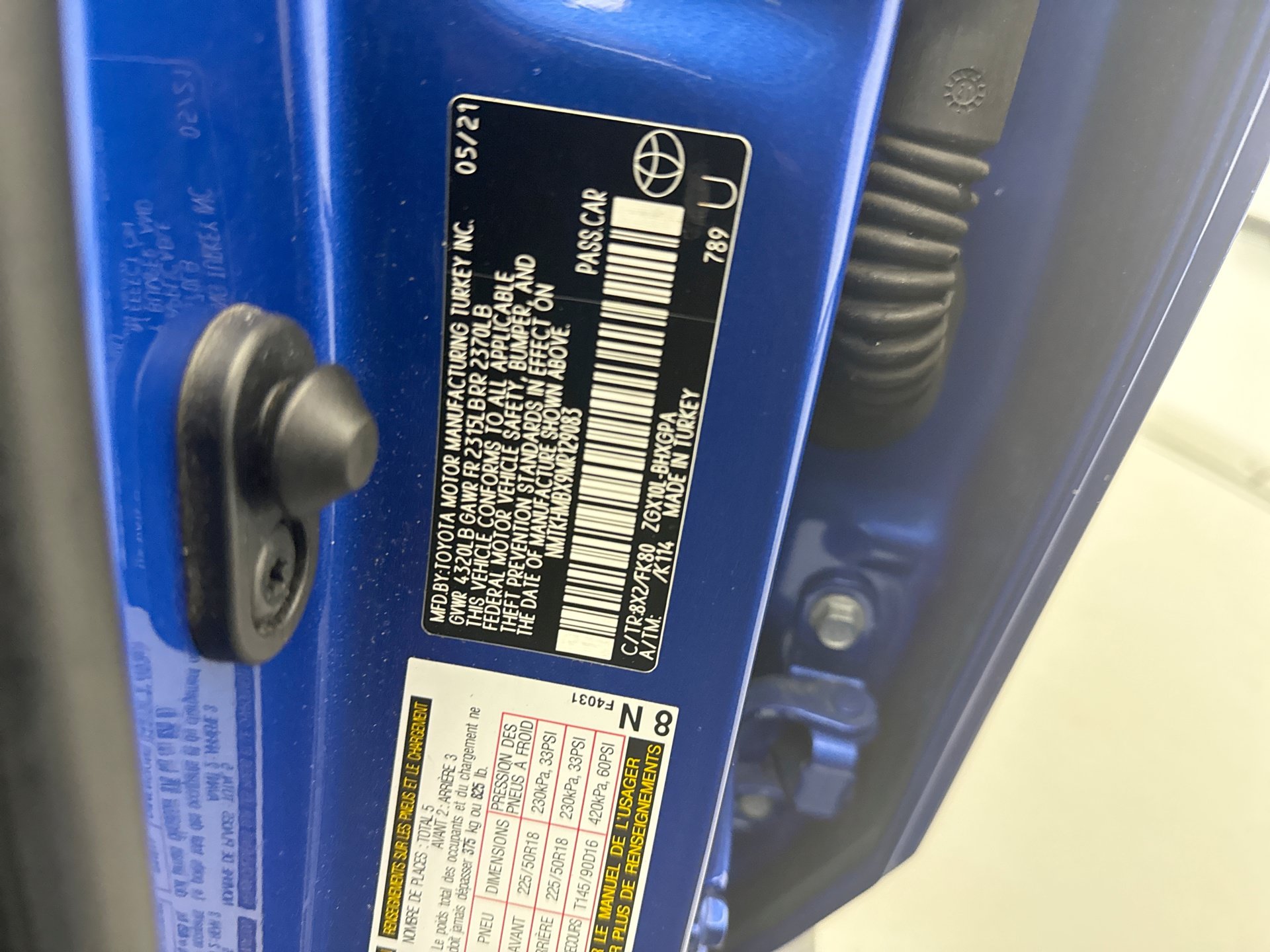 Used 2021 Toyota C-HR XLE FWD image 20