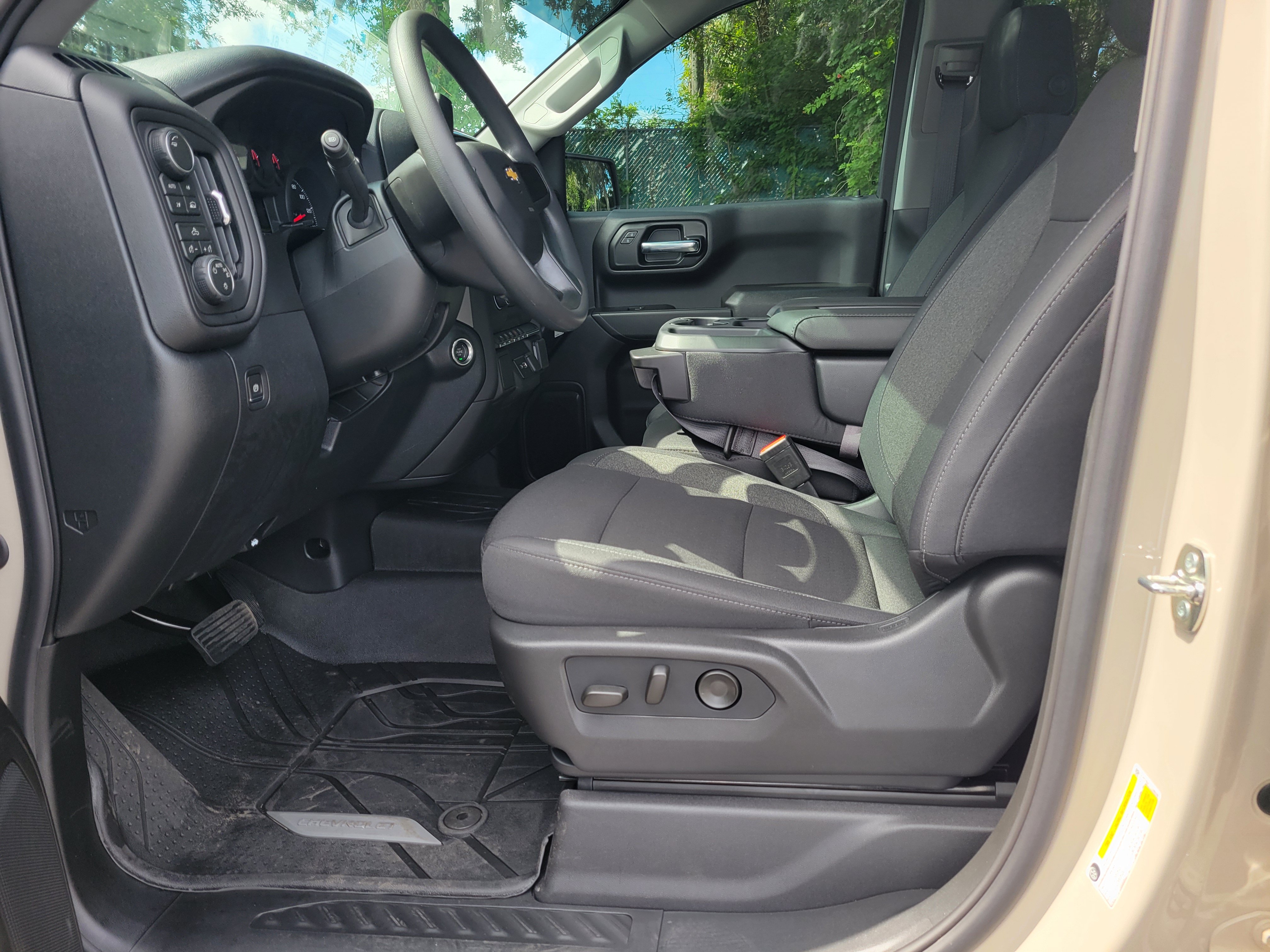 New 2026 Chevrolet Silverado 1500 Custom AWD/4WD image 31