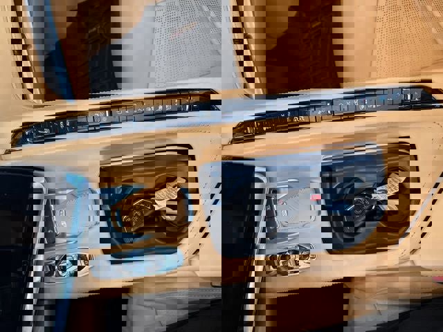 Used 2023 Chevrolet Corvette Stingray Premium Conv w/ Z51 Performance Package image 32