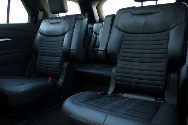 New 2026 Ford Explorer ST-Line image 18