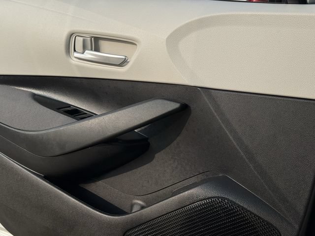 Used 2021 Toyota Corolla LE w/ Carpet Mat Package (TMS) FWD image 23