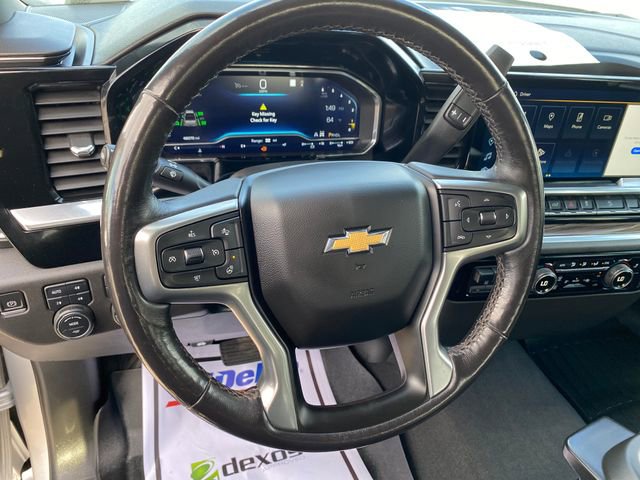 Used 2022 Chevrolet Silverado 1500 LT w/ Z71 Off-Road Package AWD/4WD image 11