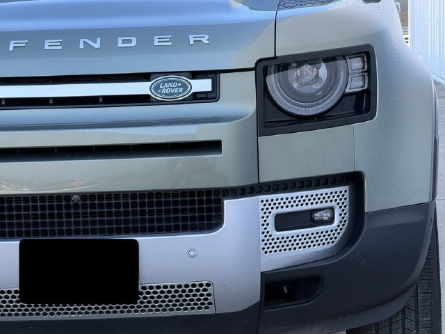 Used 2024 Land Rover Defender 110 S AWD/4WD image 8