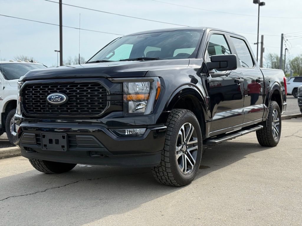 Used 2023 Ford F150 XL w/ STX Appearance Package image 2