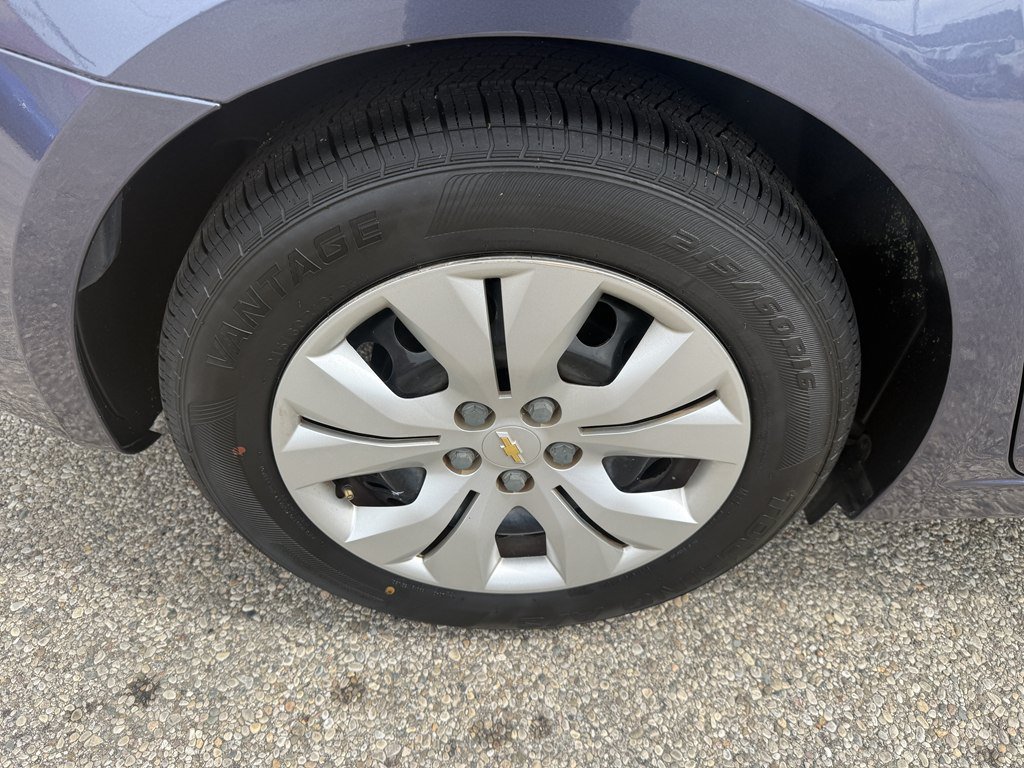 Used 2014 Chevrolet Cruze LS FWD image 8