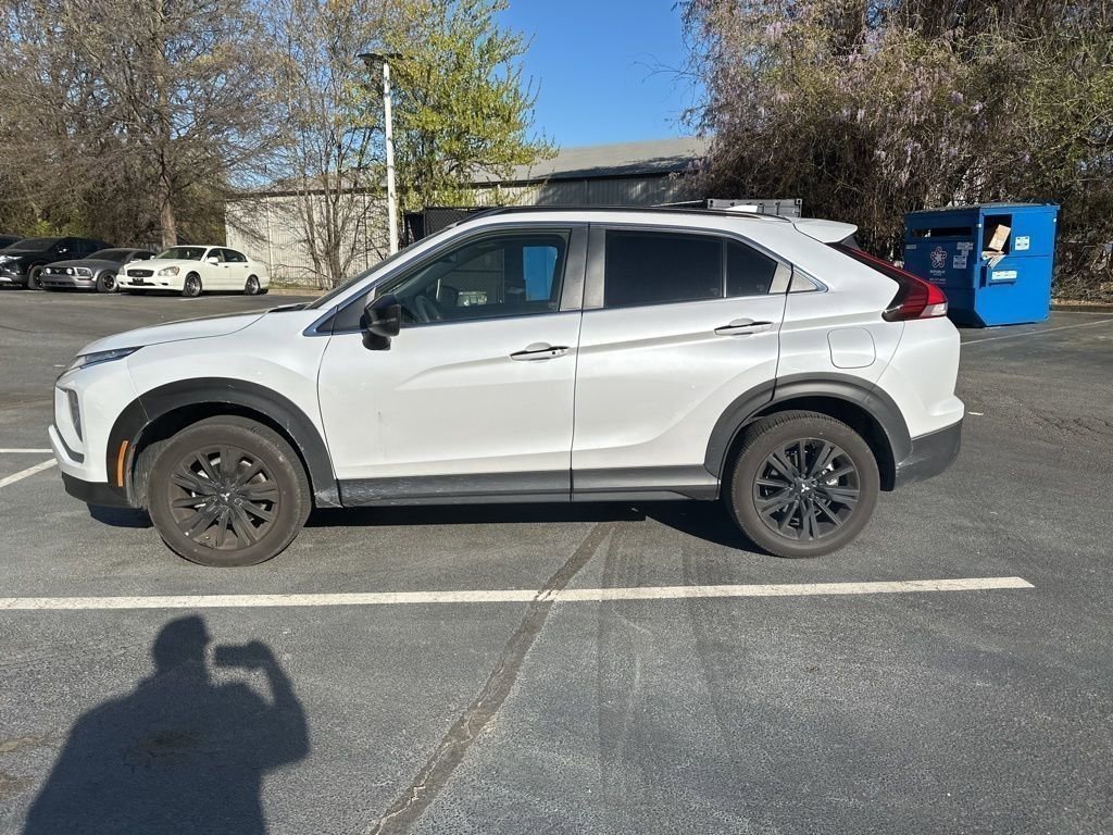 Used 2024 Mitsubishi Eclipse Cross Black Edition image 4