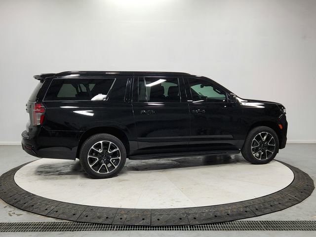 Used 2024 Chevrolet Suburban RST image 8