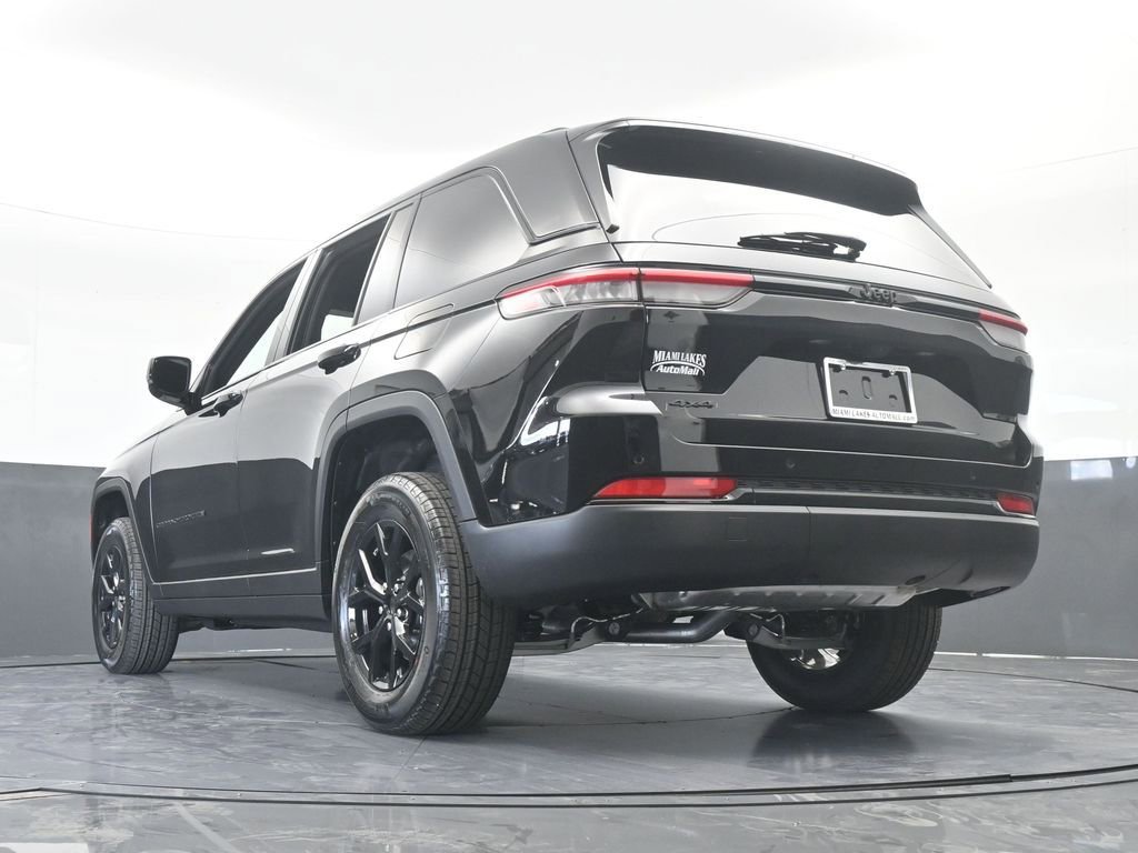 New 2025 Jeep Grand Cherokee Laredo image 50