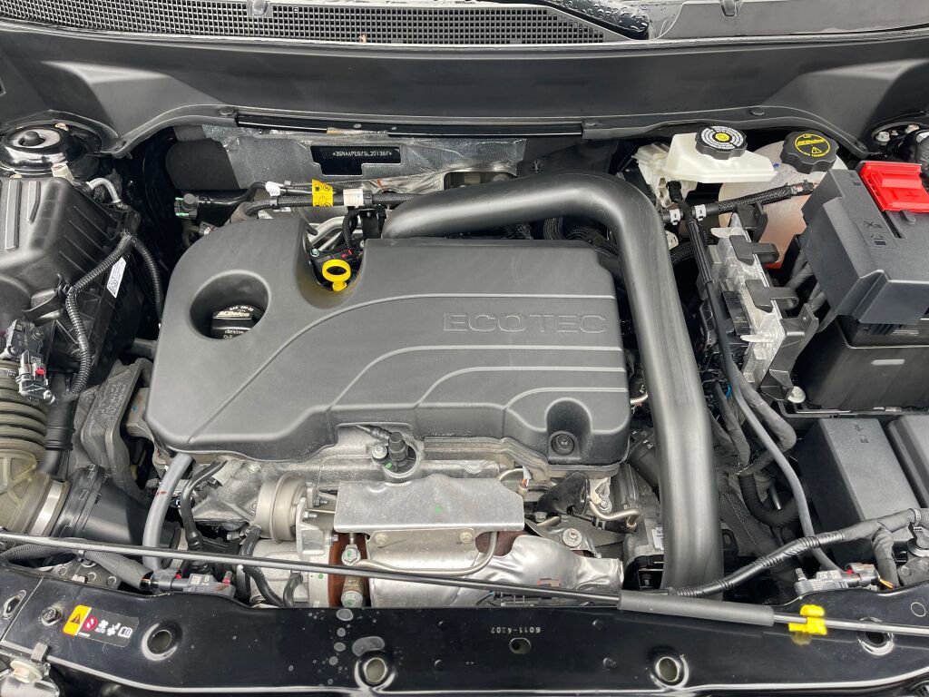 Used 2025 Chevrolet Equinox LT w/ Convenience Package II image 36