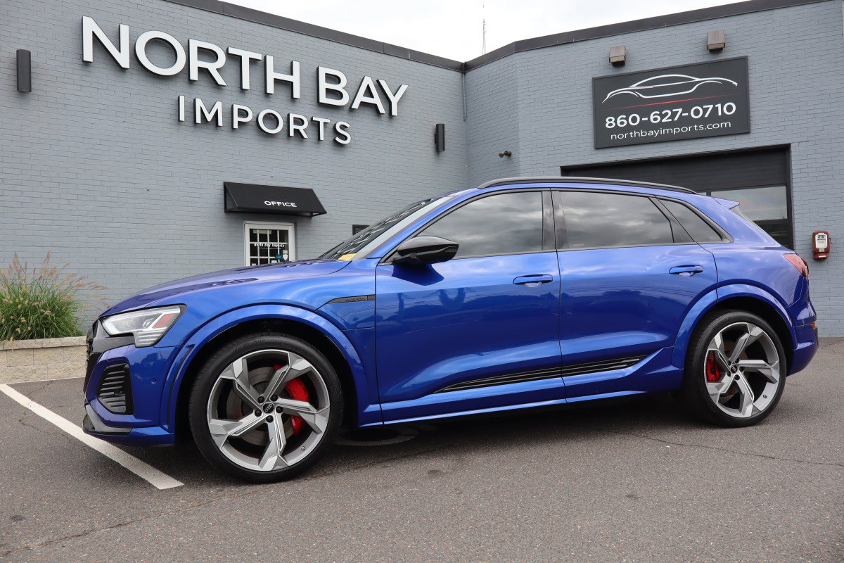 Used 2024 Audi SQ8 e-tron Premium Plus w/ Black Optic Package AWD/4WD image 1