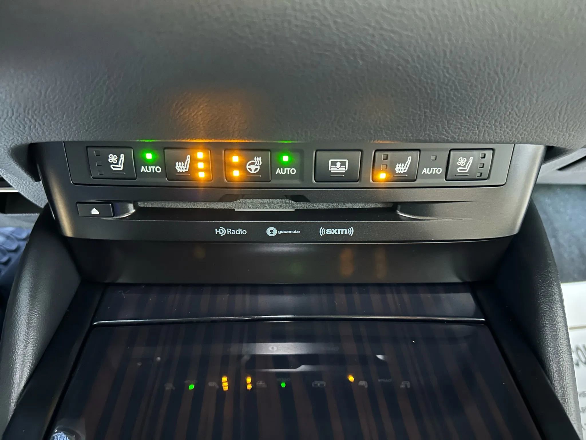 Used 2019 Lexus ES 350 w/ Accessory Package 2 image 39