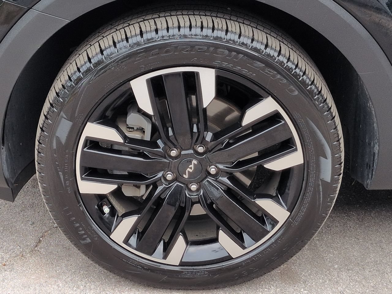 Certified 2024 Kia Telluride SX FWD image 11