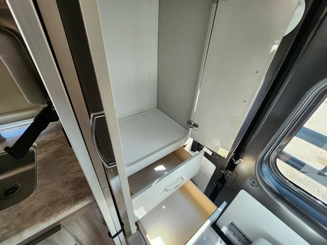 Used 2021 RAM ProMaster 1500 w/ Convenience Group FWD image 29