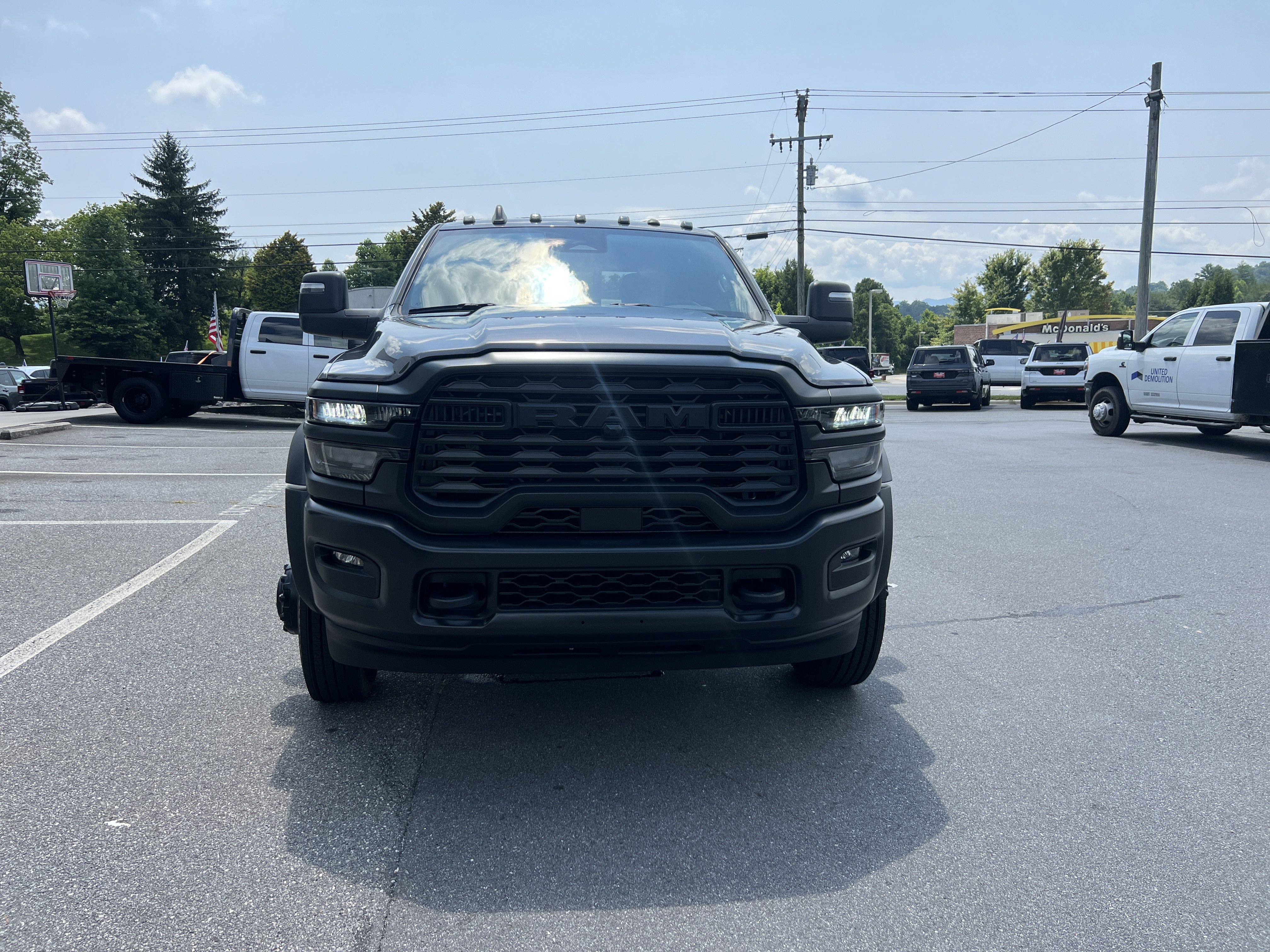 Used 2025 RAM 5500 Tradesman AWD/4WD image 5