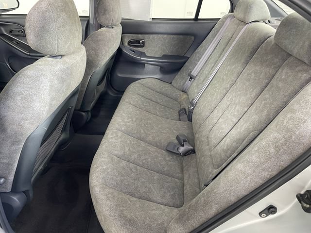 Used 2003 Hyundai Elantra GLS FWD image 11