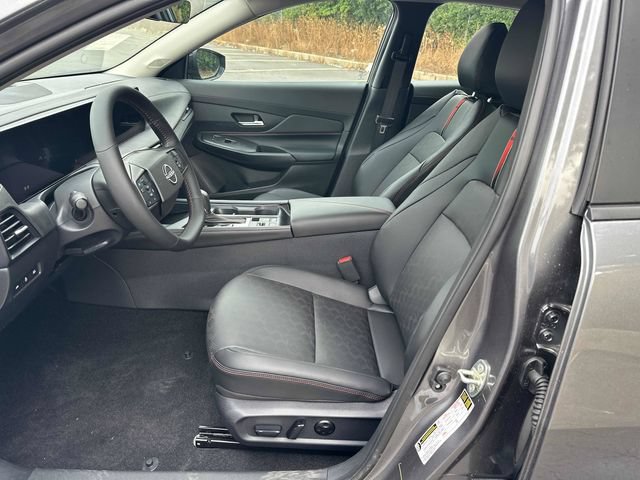 New 2026 Nissan Sentra SR w/ SR Premium Package FWD image 22