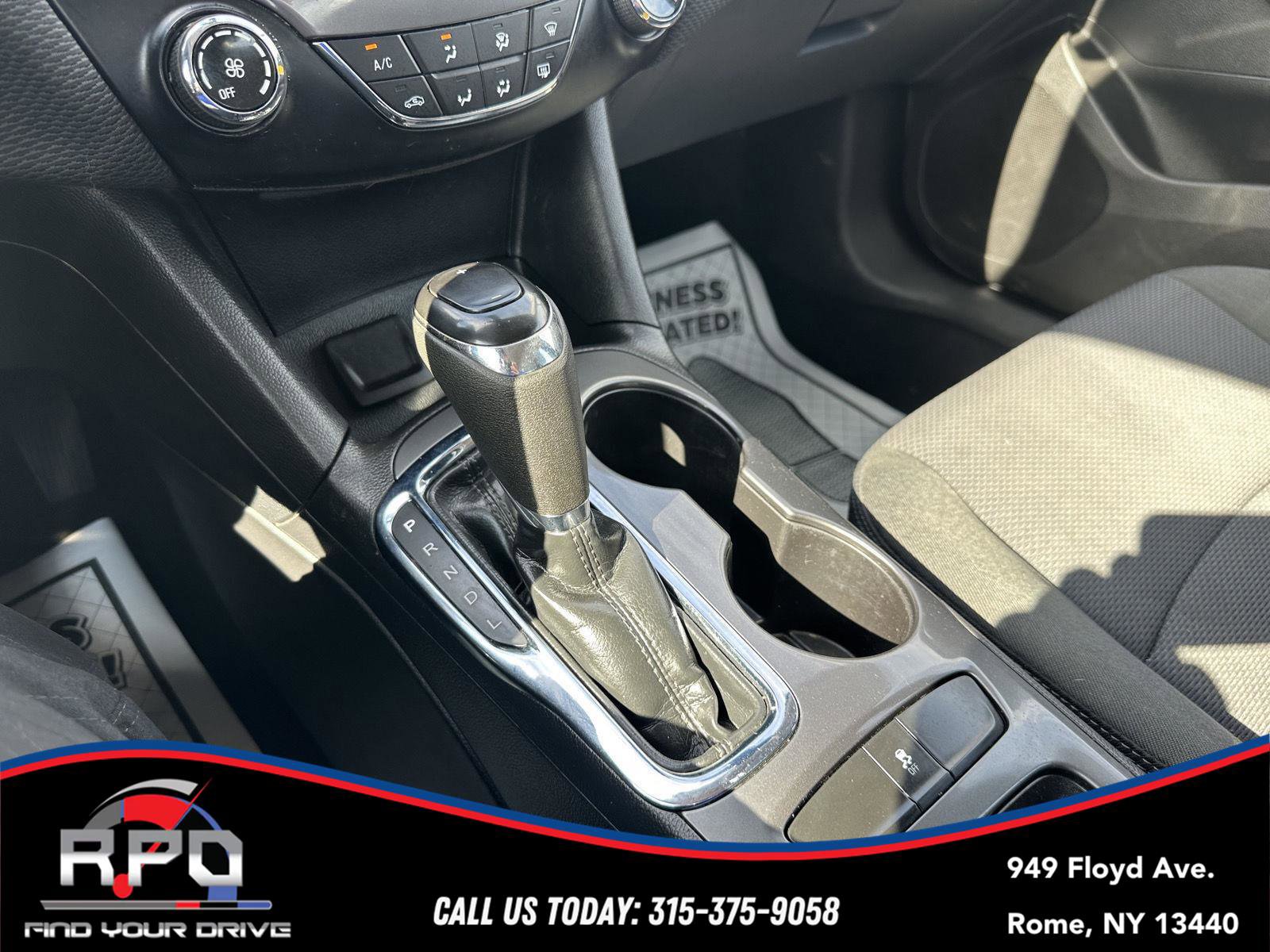 Used 2018 Chevrolet Cruze LT FWD image 27