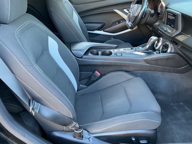 Used 2020 Chevrolet Camaro LT RWD image 19