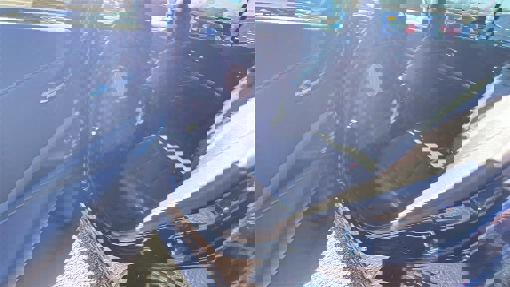 Used 2023 Cadillac XT4 Premium Luxury w/ Enhanced Visibility Package image 23