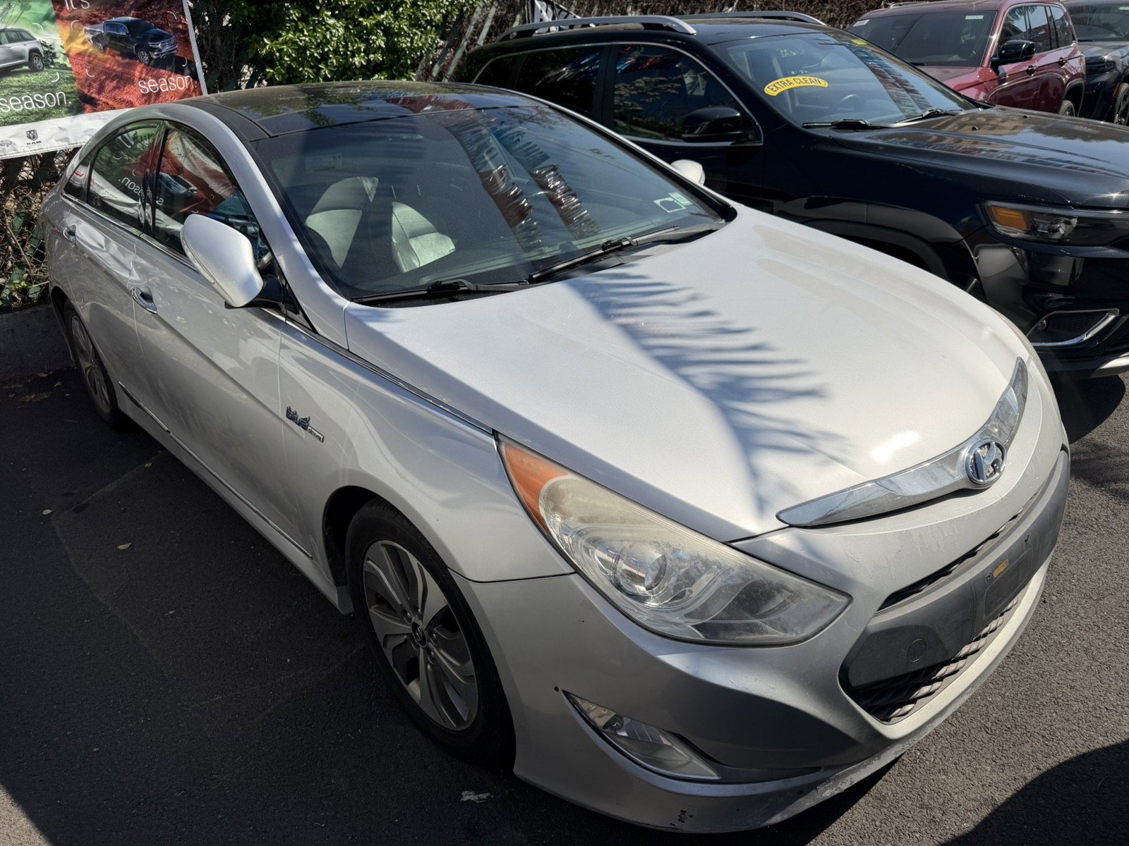 Used 2014 Hyundai Sonata Limited w/ Panoramic Sunroof Package 02