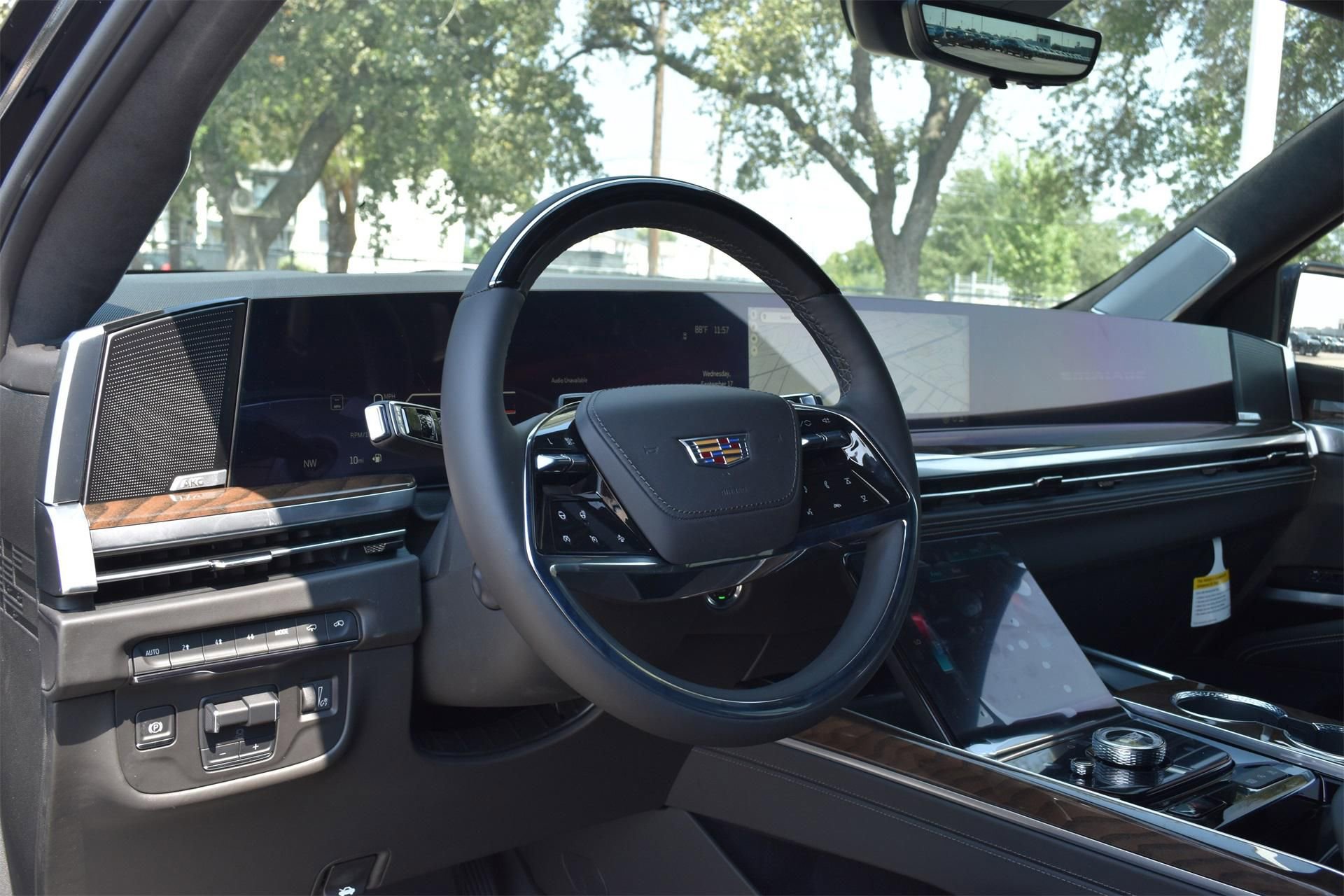 New 2025 Cadillac Escalade Premium Luxury Platinum w/ LPO, Floor Liner Package image 17