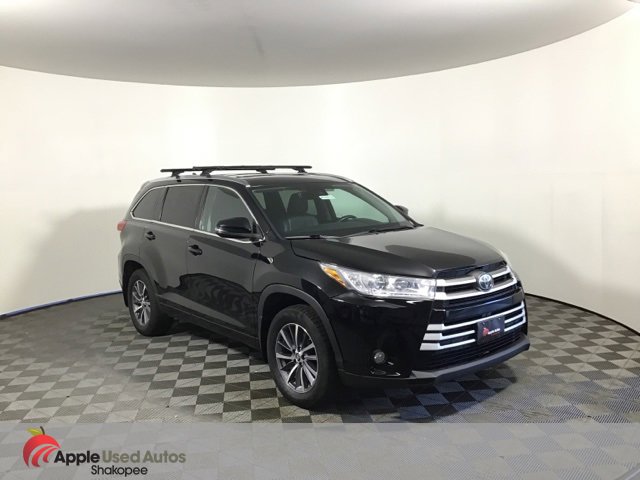 Used 2017 Toyota Highlander XLE