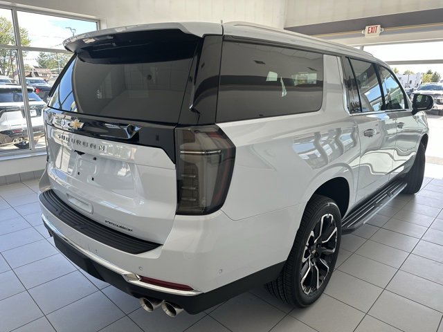 New 2026 Chevrolet Suburban Premier w/ Sun And Tow Package image 4
