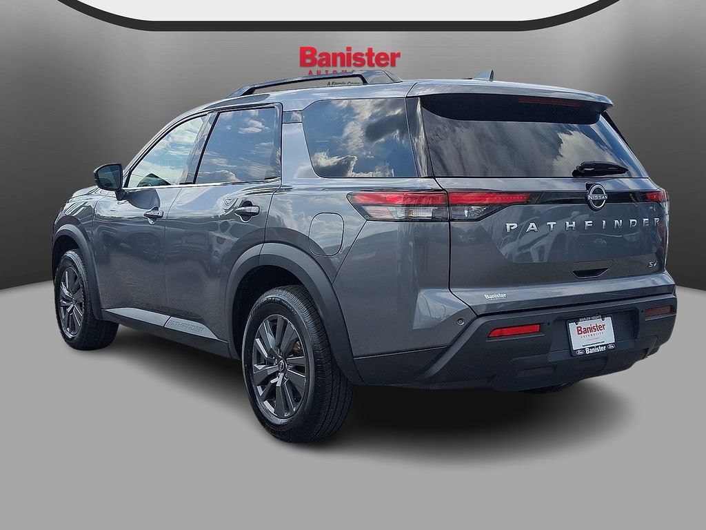 Used 2024 Nissan Pathfinder SV FWD image 6