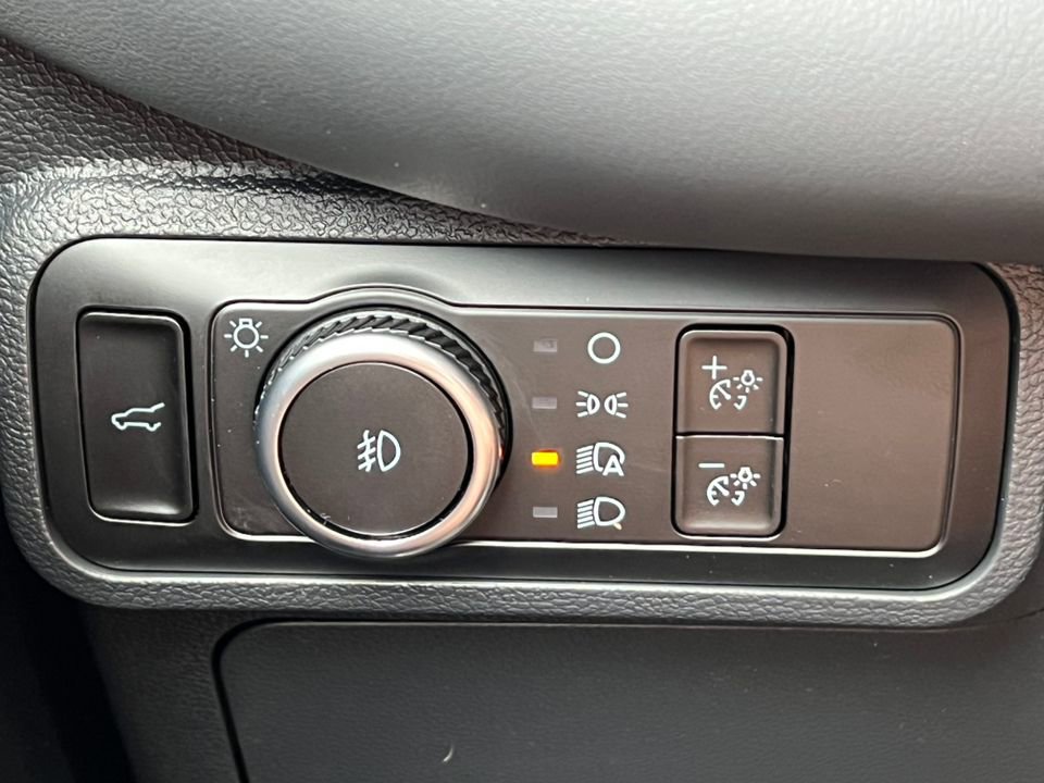 Used 2026 Ford Explorer Active w/ Active Comfort Package image 19