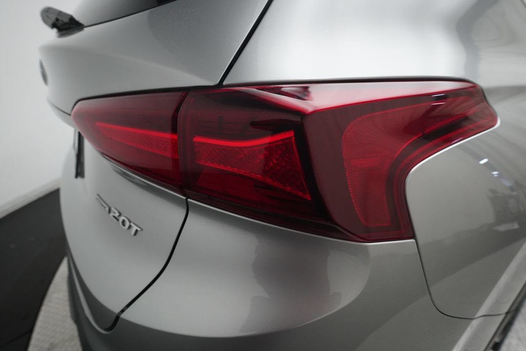 Used 2020 Hyundai Santa Fe Limited AWD/4WD image 31