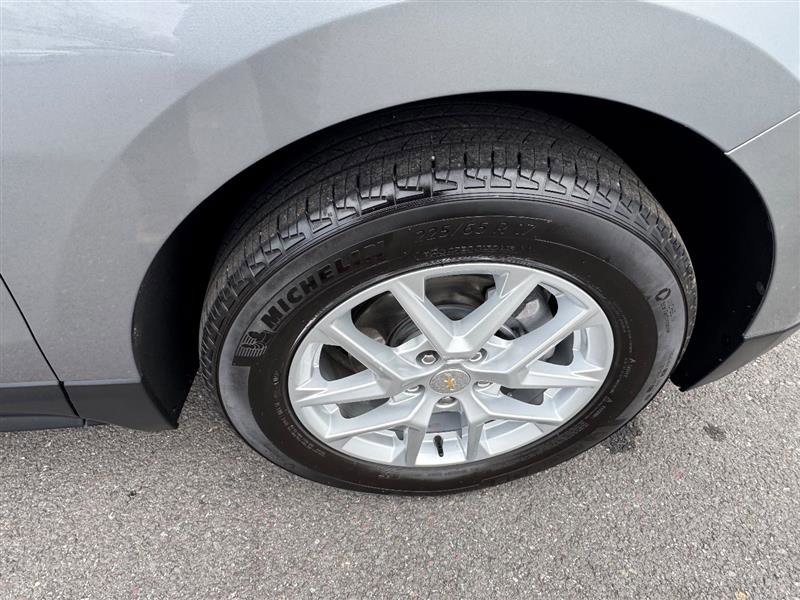 Used 2023 Chevrolet Equinox LS w/ LPO, Floor Liner Package image 27