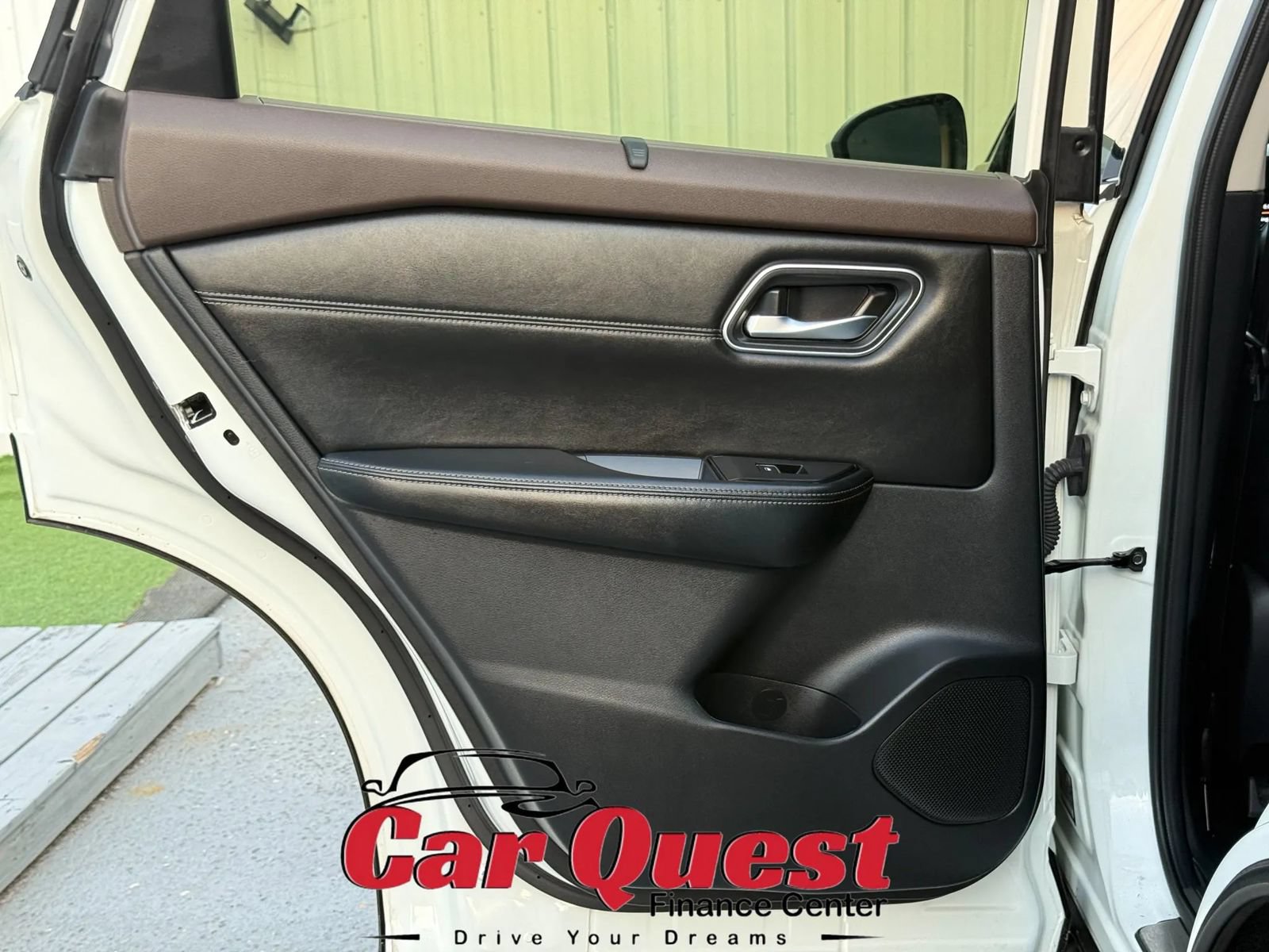 Used 2023 Nissan Rogue Platinum w/ Platinum Premium Package AWD/4WD image 13