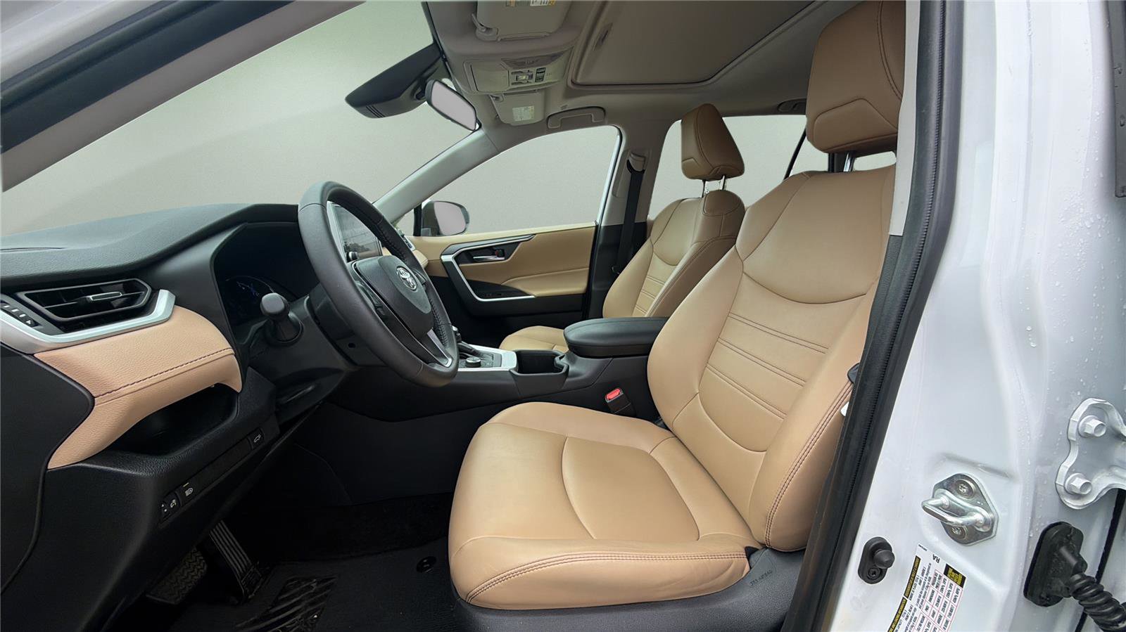 Used 2024 Toyota RAV4 XLE Premium AWD/4WD image 12
