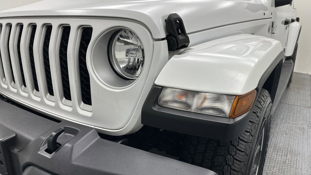 Used 2021 Jeep Gladiator Overland image 23