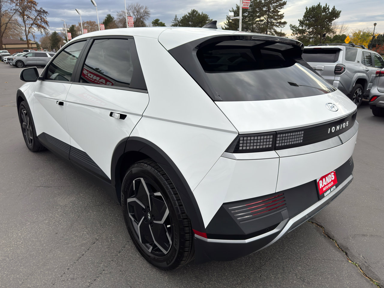 Used 2022 Hyundai Ioniq 5 SE image 11