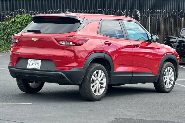 Used 2026 Chevrolet TrailBlazer LS w/ LS Convenience Package FWD image 4