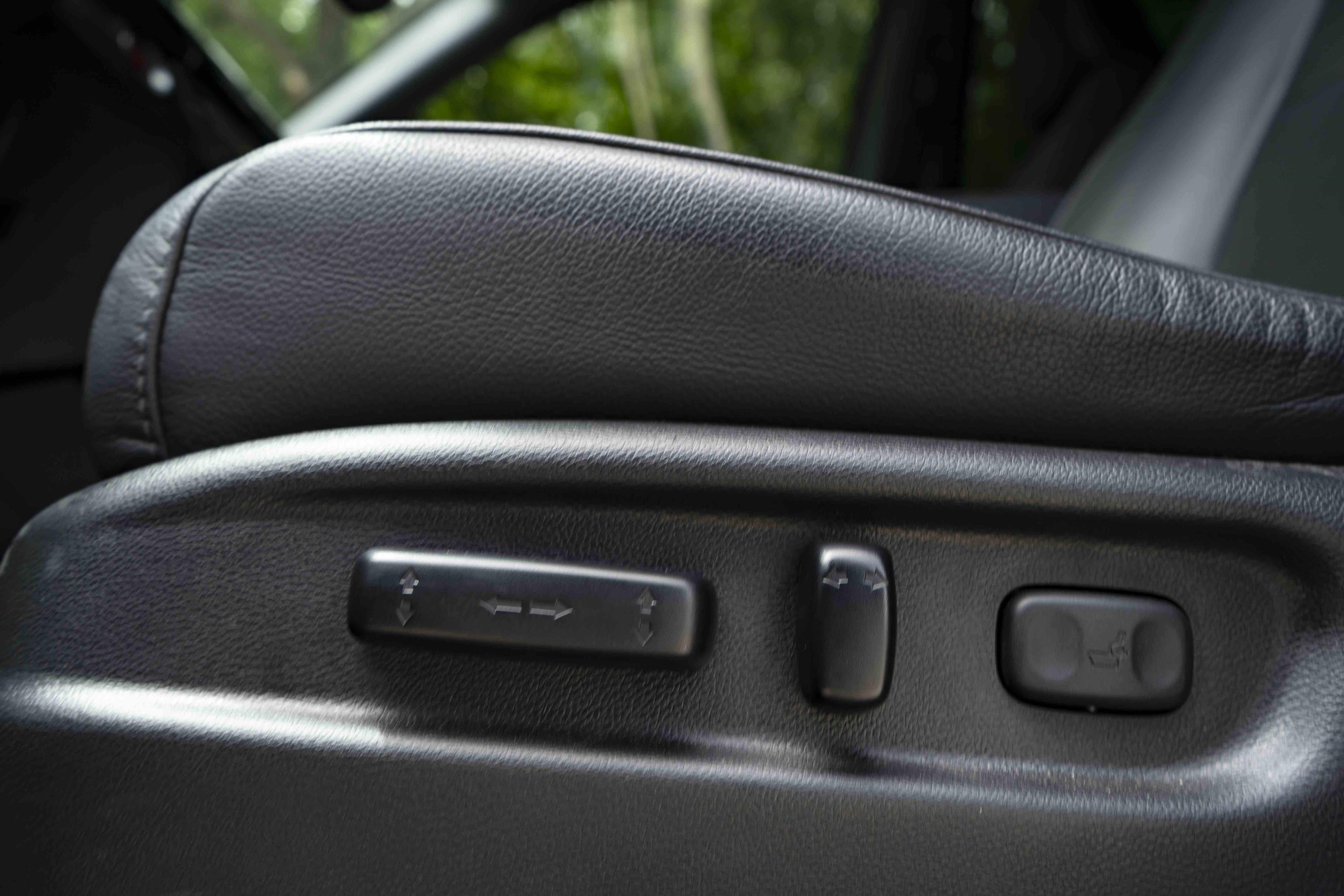 Used 2025 Honda Passport EX-L image 40